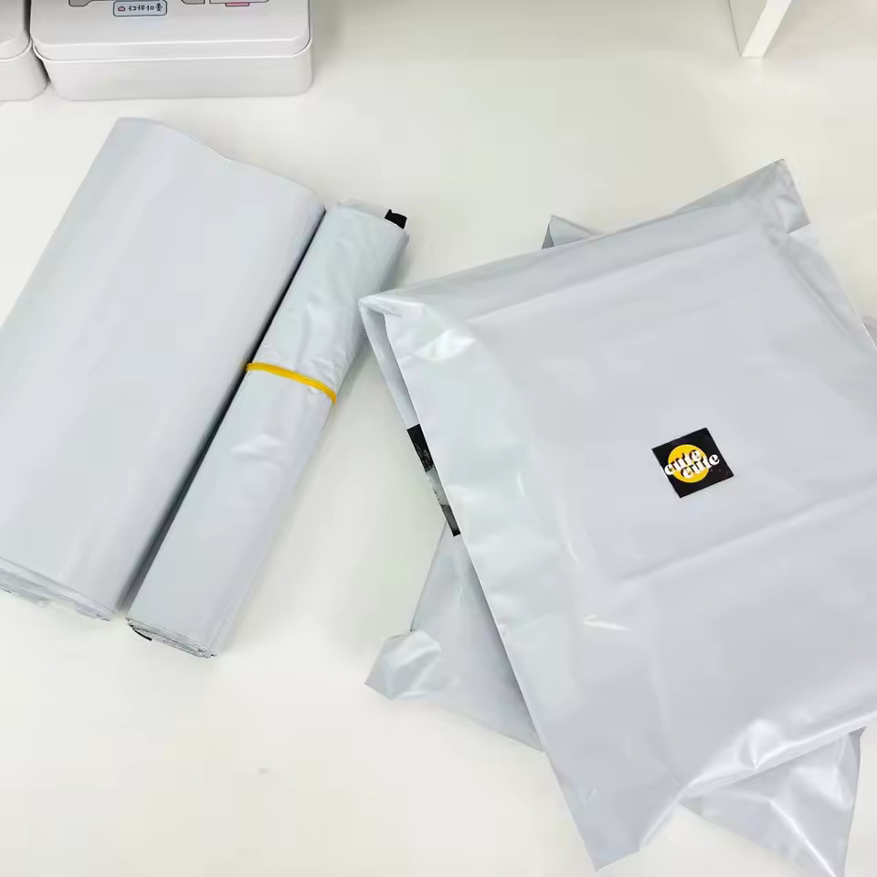 Plastic Thick Mailing Bag for Shipping Small Business Clothing Express Packaging, Mailer, White Color, Wholesale, 20x30cm